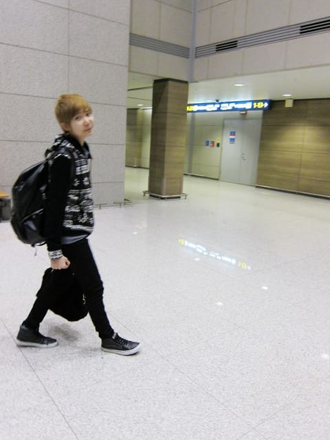 110212 ♥ 韓國 Day1 台北.首爾 - 第17張圖 110212 ♥ 韓國 Day1 台北.首爾