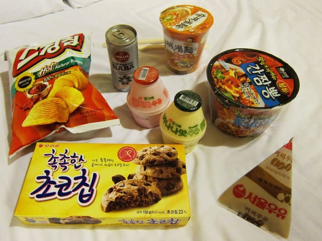 110212 ♥ 韓國 Day1 台北.首爾 - 第33張圖 110212 ♥ 韓國 Day1 台北.首爾