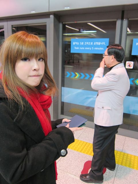 110212 ♥ 韓國 Day1 台北.首爾 - 第15張圖 110212 ♥ 韓國 Day1 台北.首爾