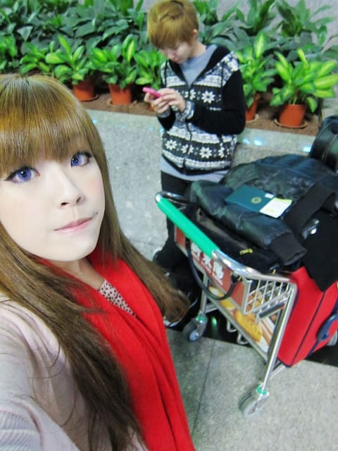 110212 ♥ 韓國 Day1 台北.首爾 - 第5張圖 110212 ♥ 韓國 Day1 台北.首爾