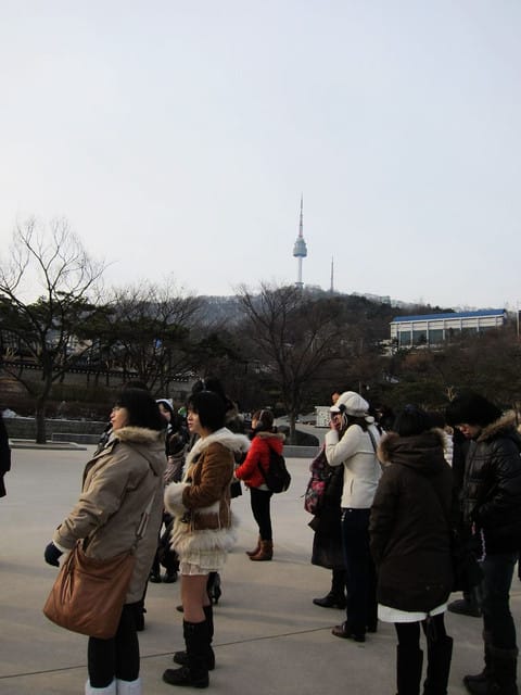 110213 ♥ 韓國 Day2 韓屋村.N首爾塔.南山公園 - 第9張圖 110213 ♥ 韓國 Day2 韓屋村.N首爾塔.南山公園