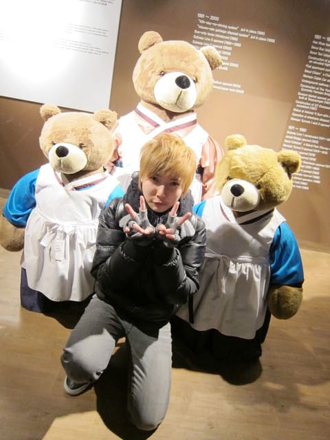 110213 ♥ 韓國 Day2 韓屋村.N首爾塔.南山公園 - 第27張圖 110213 ♥ 韓國 Day2 韓屋村.N首爾塔.南山公園