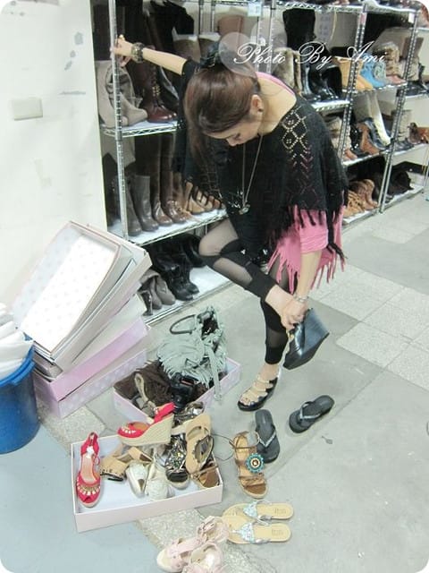 111008 ♥ D+AF美鞋特賣會‧現場直擊速速報！