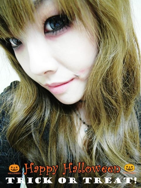 111028 ♥ 夜幕低垂‧變身吸血鬼公主‧Trick or Treat！