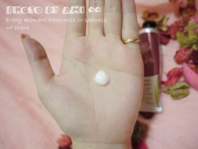 111222 ♥ 乾燥冬季絕對不能少的”小幫手”‧10款愛用護手霜評比 ♫