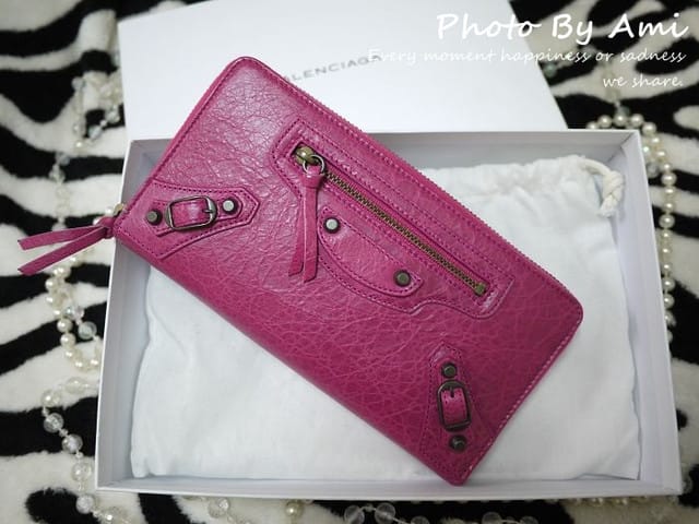 111228 ♥ Sweet Xmas‧幸福滿溢Marc By Marc JacobsXBalenciaga精品開箱 ~♫