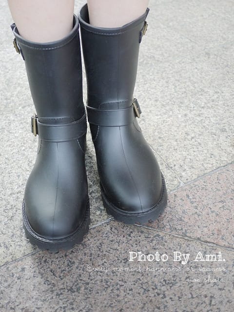 120219 ♥ 雨季中‧春雨紛紛也要美美的 ♫ 一雙雨靴x20套穿搭