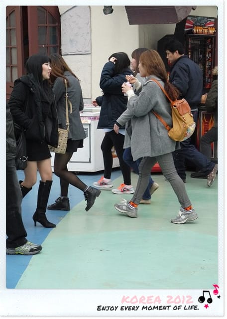 120317 ♥ 直擊！Korea型人街拍特輯‧韓妞超愛穿搭的五款單品總整理！