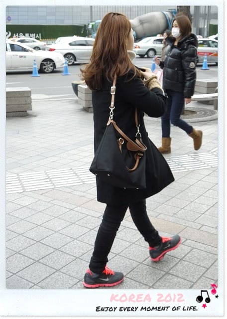120317 ♥ 直擊！Korea型人街拍特輯‧韓妞超愛穿搭的五款單品總整理！