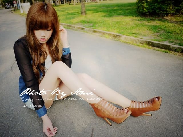 120326 ♥ 掌握春日流行關鍵字‧丹寧雪紡蕾絲露肩全入手 ♫ COOL GIRL系穿搭分享