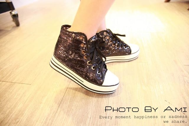 120628 ♥ 新入荷！夏季穿搭之六雙新鞋三款新包綜合分享 ~♫