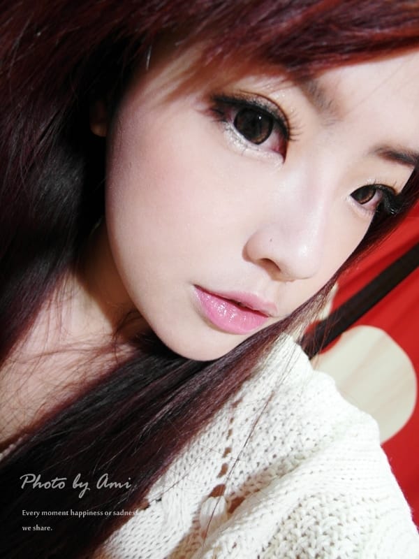 121230 ♥ 歡慶年末‧來點不一樣的深邃感妝容吧~♫