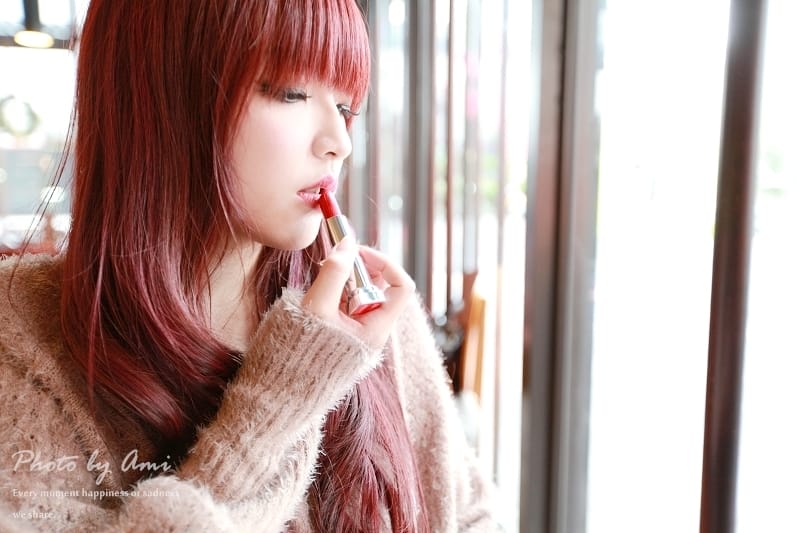 121231 ♥ 閃耀紅瓷光輕誘惑。媚比琳極綻色漾采唇膏三色分享 ♫ - 第9張圖 121231 ♥ 閃耀紅瓷光輕誘惑。媚比琳極綻色漾采唇膏三色分享 ♫