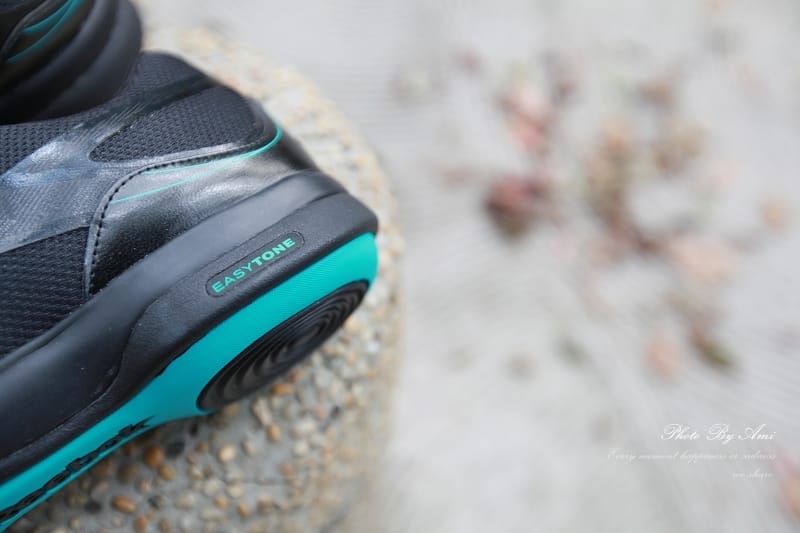130227 ♥ 拒絕年節發胖。一起穿上REEBOK形塑鞋”走”出一雙美腿吧！