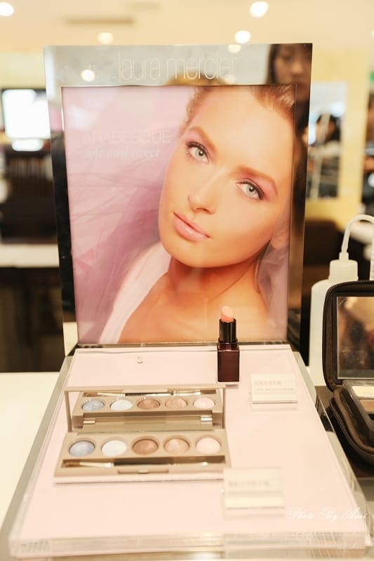 130228 ♥ 春天就是要恣意玩色。LAURA MERCIER 2013春妝分享 ♫