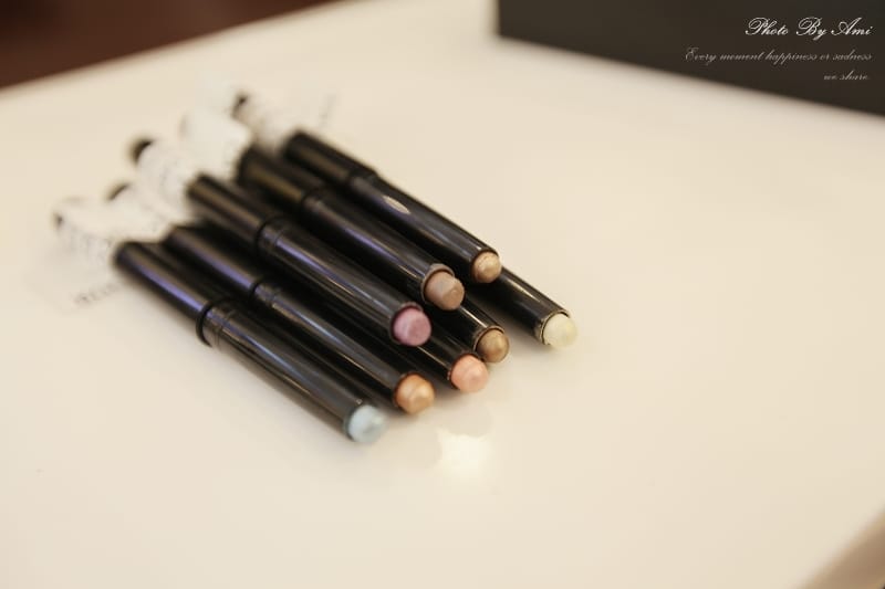 130228 ♥ 春天就是要恣意玩色。LAURA MERCIER 2013春妝分享 ♫