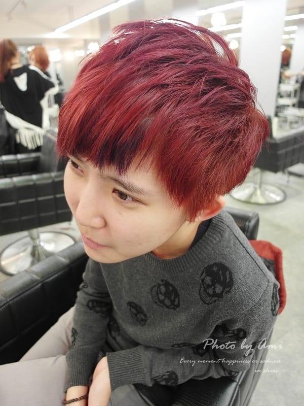 130302 ♥ 新年新氣象從頭髮開始！從暖系紅髮回到冷系亞麻灰棕~♫