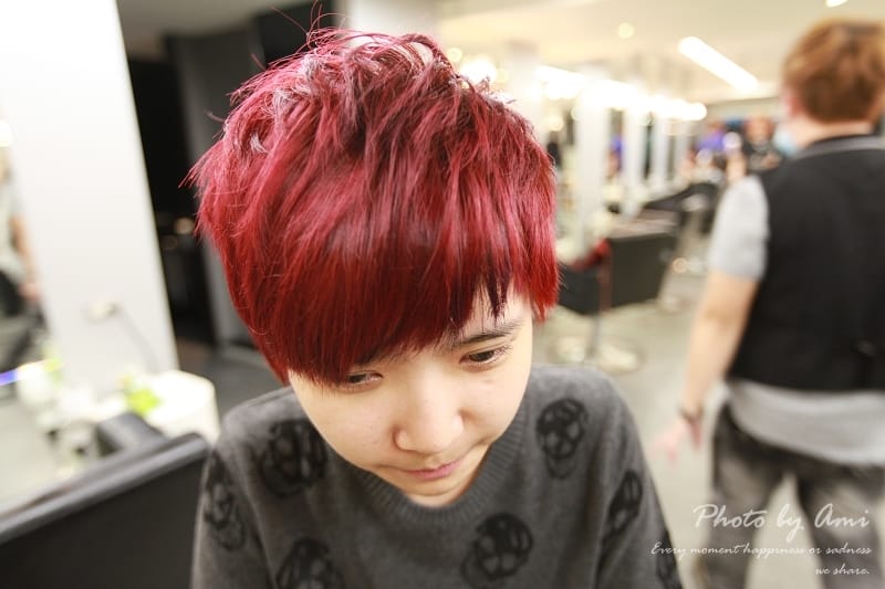 130302 ♥ 新年新氣象從頭髮開始！從暖系紅髮回到冷系亞麻灰棕~♫