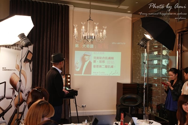 130318 ♥ 創下8大奇蹟的夢幻粉底液。植村秀3D透感無瑕輕粉底 ♫ - 第26張圖 130318 ♥ 創下8大奇蹟的夢幻粉底液。植村秀3D透感無瑕輕粉底 ♫