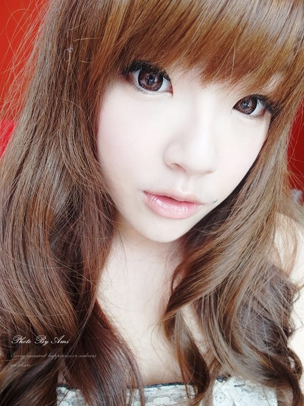 130402 ♥ 迷灩雙唇和透白美肌的完美組合。雅詩蘭黛純色晶灩極炫色唇膏+HD超畫質晶燦透白粉餅 ♫