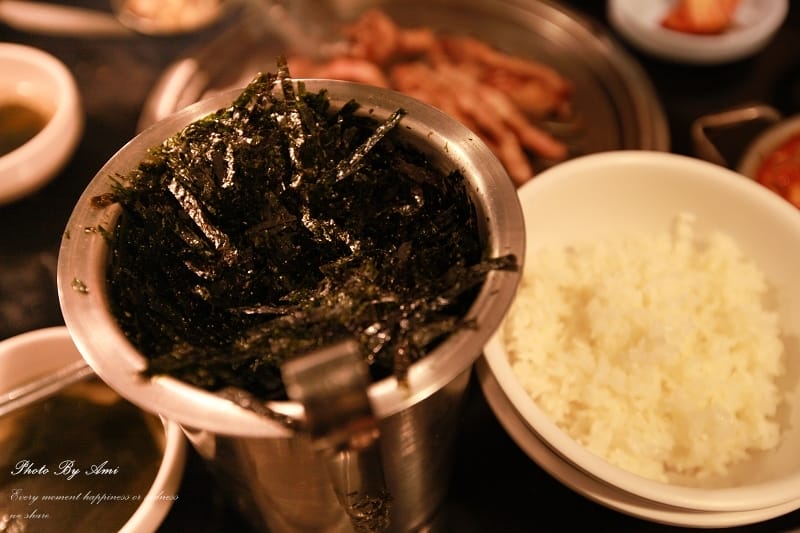130405 ♥ 七天六夜首爾自由行Day2。新村食堂→逛逛梨大 ♫