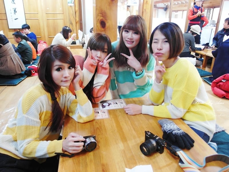 130414 ♥ 七天六夜首爾自由行Day3。土俗村蔘雞湯→景福宮→三清洞 ♫ - 第16張圖 130414 ♥ 七天六夜首爾自由行Day3。土俗村蔘雞湯→景福宮→三清洞 ♫