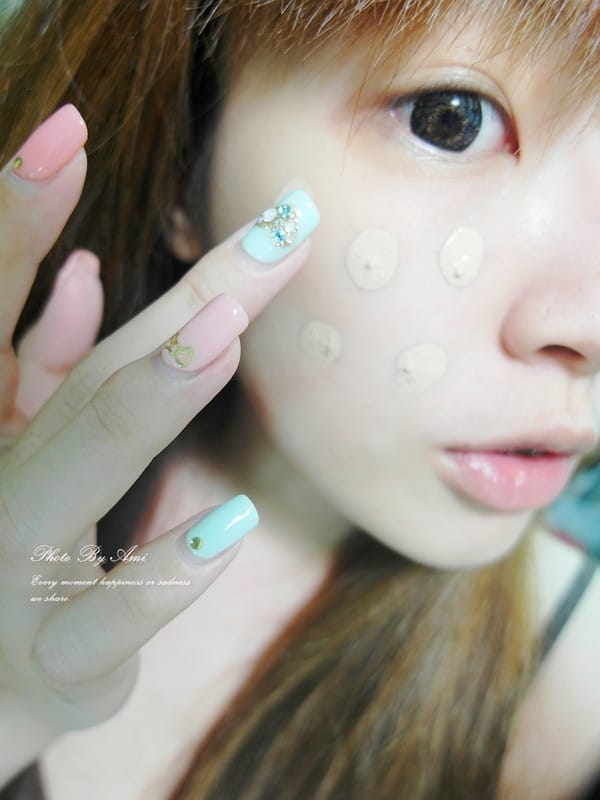 130524 ♥ 超迷人的玫瑰香氛完美妝容。SKIN79玻尿酸玫瑰保濕BB霜 ♫