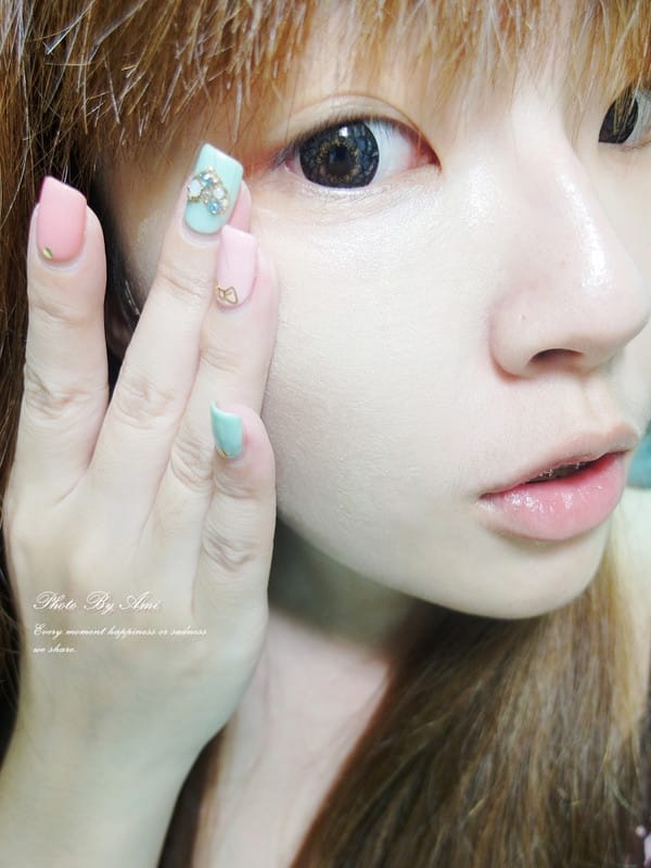 130524 ♥ 超迷人的玫瑰香氛完美妝容。SKIN79玻尿酸玫瑰保濕BB霜 ♫