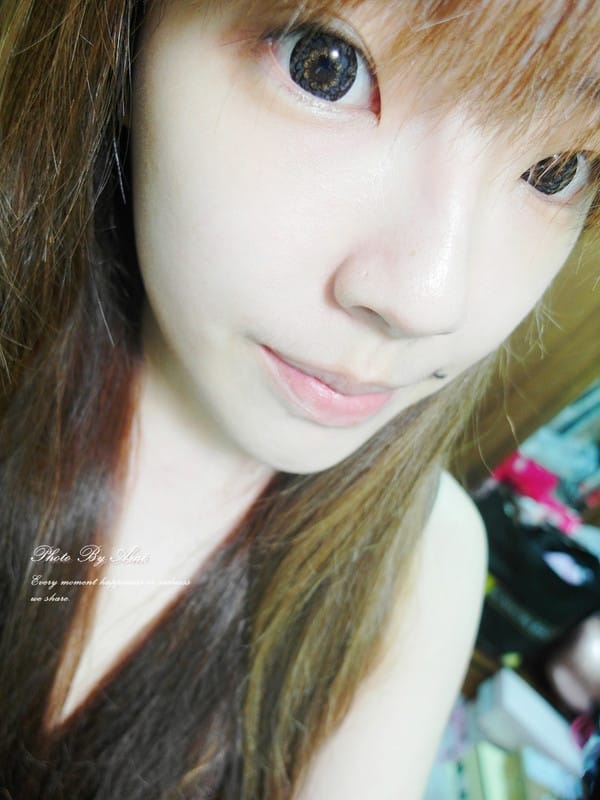 130524 ♥ 超迷人的玫瑰香氛完美妝容。SKIN79玻尿酸玫瑰保濕BB霜 ♫