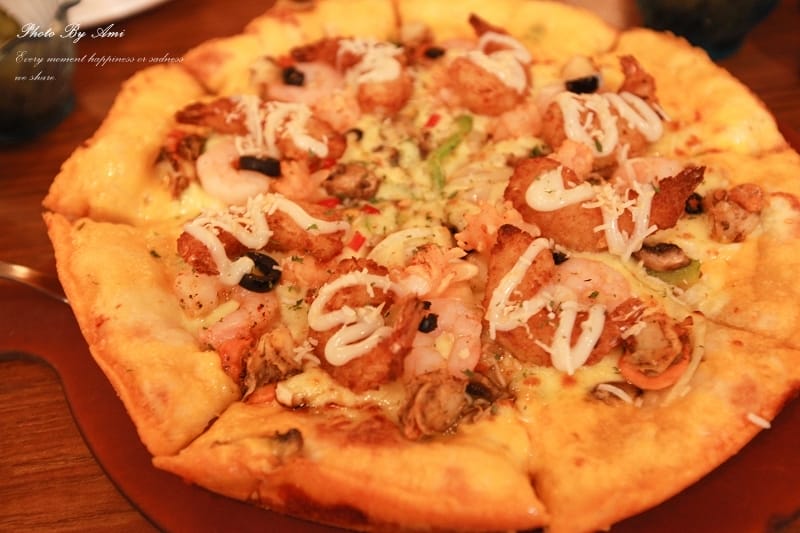 130608 ♥ 七天六夜首爾自由行Day3。廣藏市場→梨大MR.PIZZA→弘大 ♫
