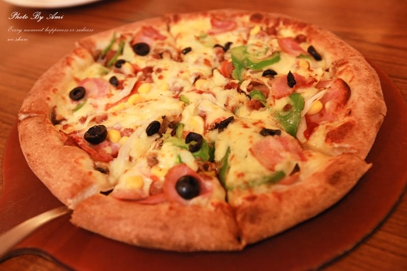 130608 ♥ 七天六夜首爾自由行Day3。廣藏市場→梨大MR.PIZZA→弘大 ♫