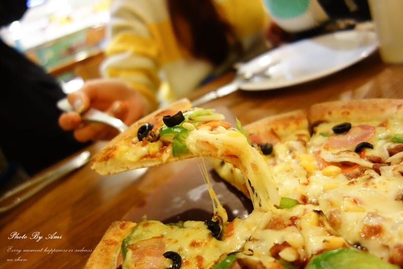 130608 ♥ 七天六夜首爾自由行Day3。廣藏市場→梨大MR.PIZZA→弘大 ♫