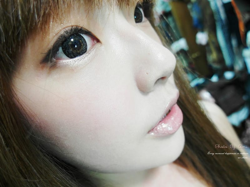 130613 ♥ 伊麗莎白雅頓完美紐約彩妝系列。打造天生美肌般的低調質感妝容 ♫