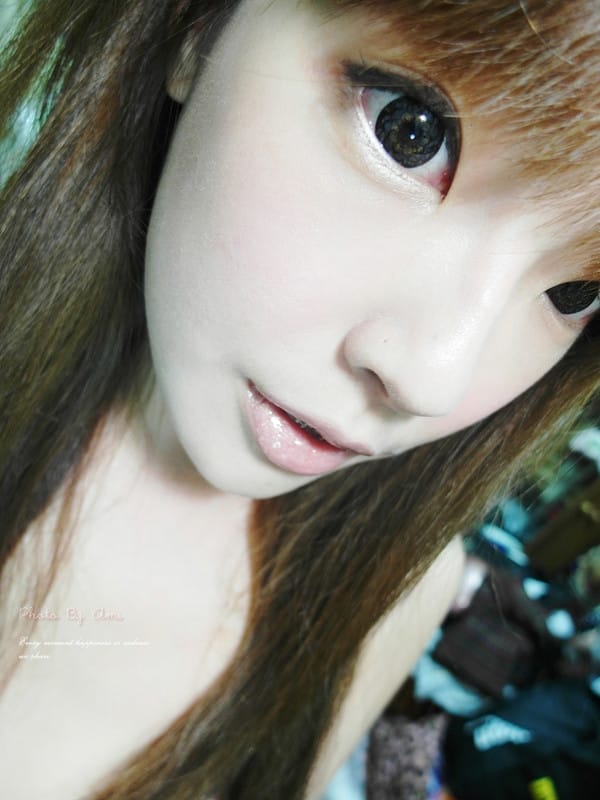 130613 ♥ 伊麗莎白雅頓完美紐約彩妝系列。打造天生美肌般的低調質感妝容 ♫