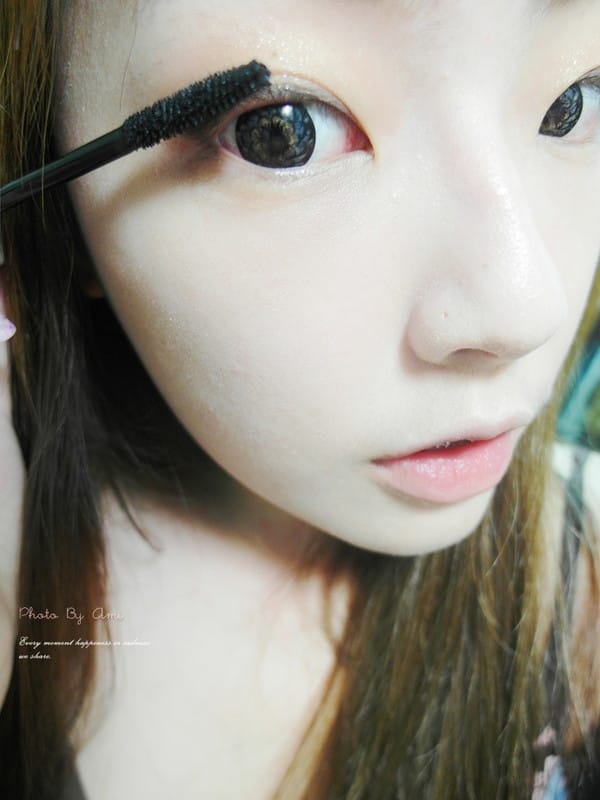 130613 ♥ 伊麗莎白雅頓完美紐約彩妝系列。打造天生美肌般的低調質感妝容 ♫