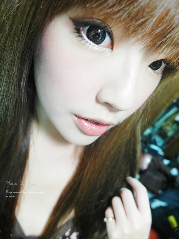 130613 ♥ 伊麗莎白雅頓完美紐約彩妝系列。打造天生美肌般的低調質感妝容 ♫