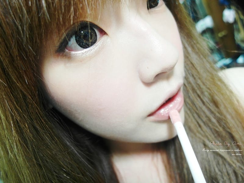 130613 ♥ 伊麗莎白雅頓完美紐約彩妝系列。打造天生美肌般的低調質感妝容 ♫