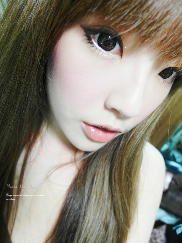 130613 ♥ 伊麗莎白雅頓完美紐約彩妝系列。打造天生美肌般的低調質感妝容 ♫
