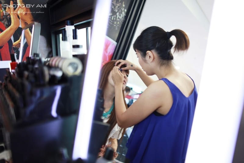 130725 ♥ 尋找你的Pretty Powerful美麗決勝點。BOBBI BROWN訂製妝容 ♫
