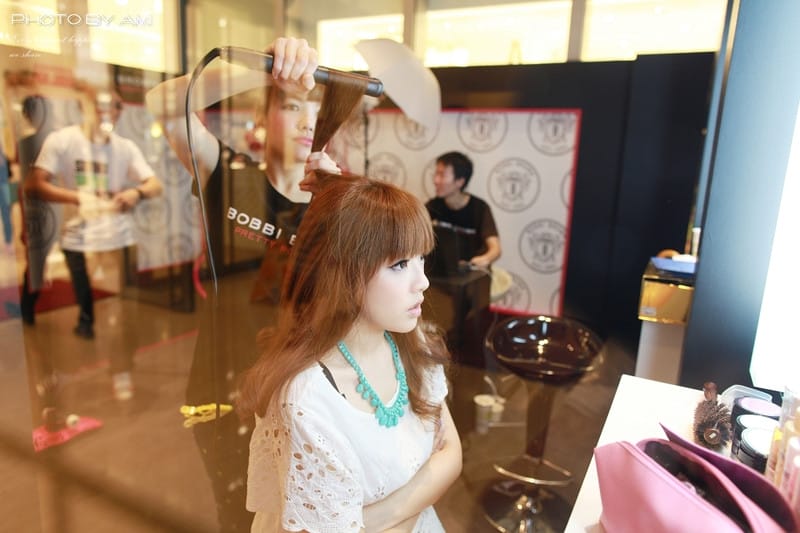 130725 ♥ 尋找你的Pretty Powerful美麗決勝點。BOBBI BROWN訂製妝容 ♫