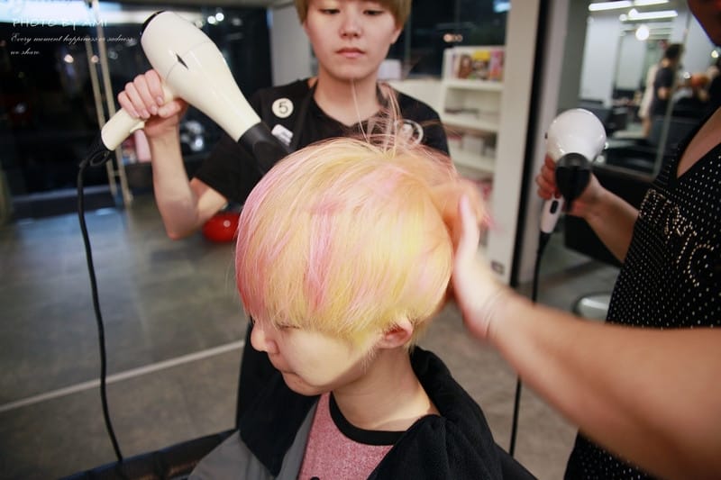 130726 ♥ 本季的玩色變髮日記。Écouter Hair ♫