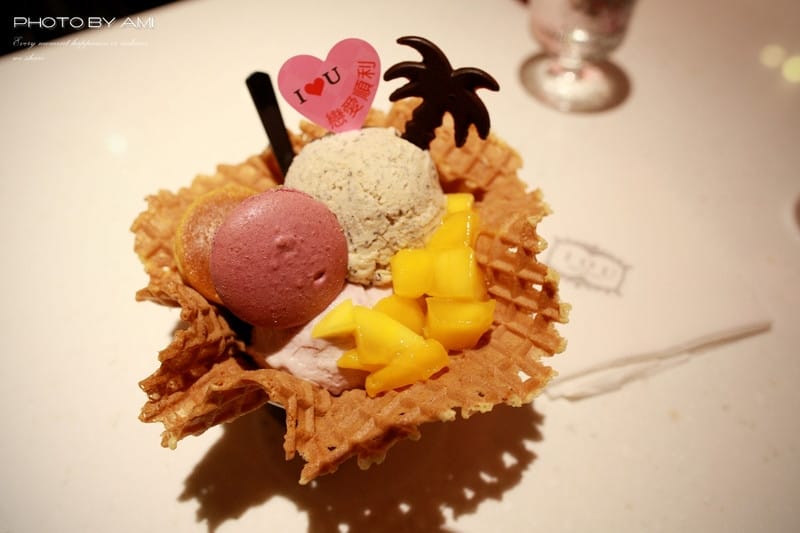 130801 ♥ 姊妹情侶約會新發現。甜蜜蜜IOU Café ♫ - 第21張圖 130801 ♥ 姊妹情侶約會新發現。甜蜜蜜IOU Café ♫