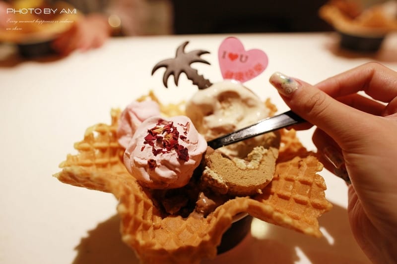 130801 ♥ 姊妹情侶約會新發現。甜蜜蜜IOU Café ♫ - 第26張圖 130801 ♥ 姊妹情侶約會新發現。甜蜜蜜IOU Café ♫