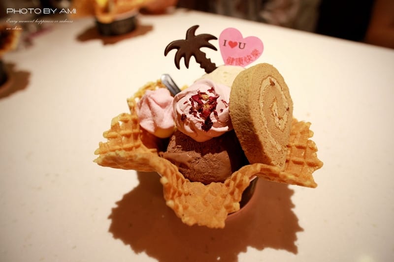 130801 ♥ 姊妹情侶約會新發現。甜蜜蜜IOU Café ♫ - 第23張圖 130801 ♥ 姊妹情侶約會新發現。甜蜜蜜IOU Café ♫
