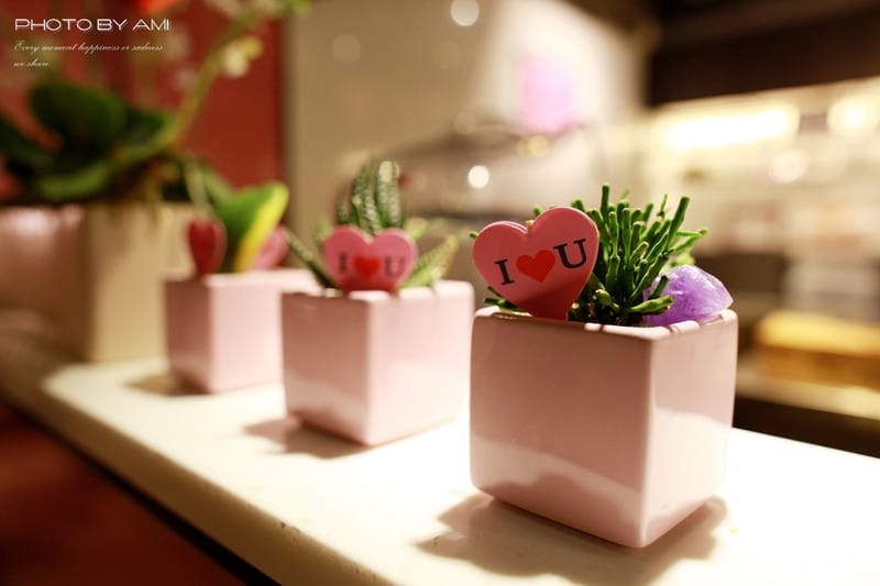 130801 ♥ 姊妹情侶約會新發現。甜蜜蜜IOU Café ♫ - 第10張圖 130801 ♥ 姊妹情侶約會新發現。甜蜜蜜IOU Café ♫
