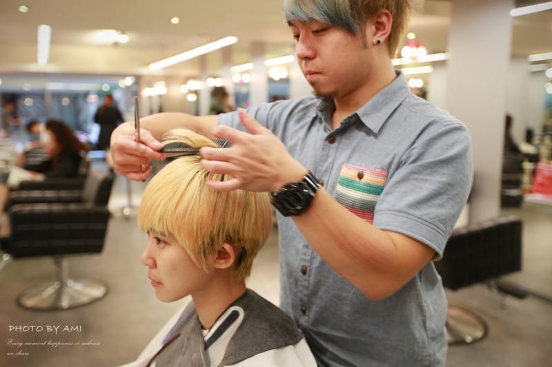 130819 ♥ 仲夏新髮色就愛輕盈質感棕。Écouter Hair ♫