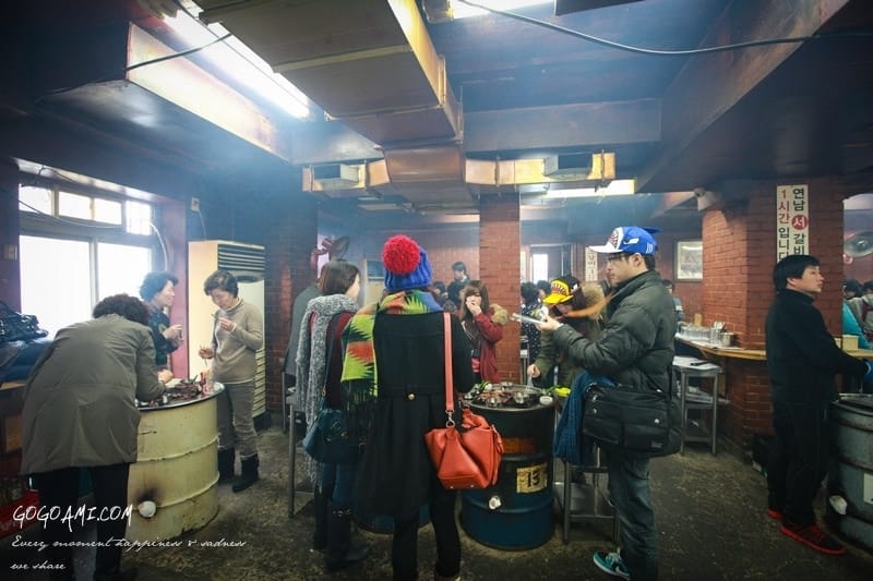 140204 ♥ 七天六夜首爾自由行Day5。新村站著吃烤肉→明洞全州中央會館→南山N首爾塔 ♫ - 第16張圖 IMG_0804
