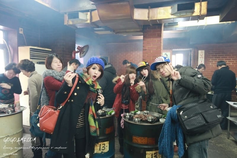 140204 ♥ 七天六夜首爾自由行Day5。新村站著吃烤肉→明洞全州中央會館→南山N首爾塔 ♫ - 第15張圖 IMG_0802