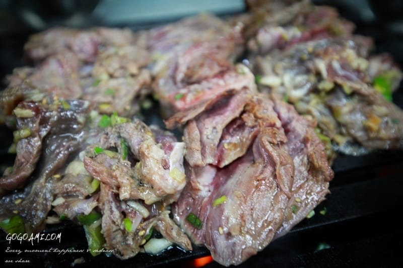 140204 ♥ 七天六夜首爾自由行Day5。新村站著吃烤肉→明洞全州中央會館→南山N首爾塔 ♫ - 第12張圖 IMG_0797