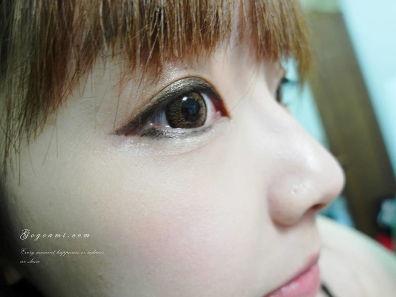 140404 ♥ 必蒐好物。Miss Hana花娜小姐不暈染防水眼線膠筆推出鐵盒精裝版啦 ♫ - 第13張圖 SAM_0365